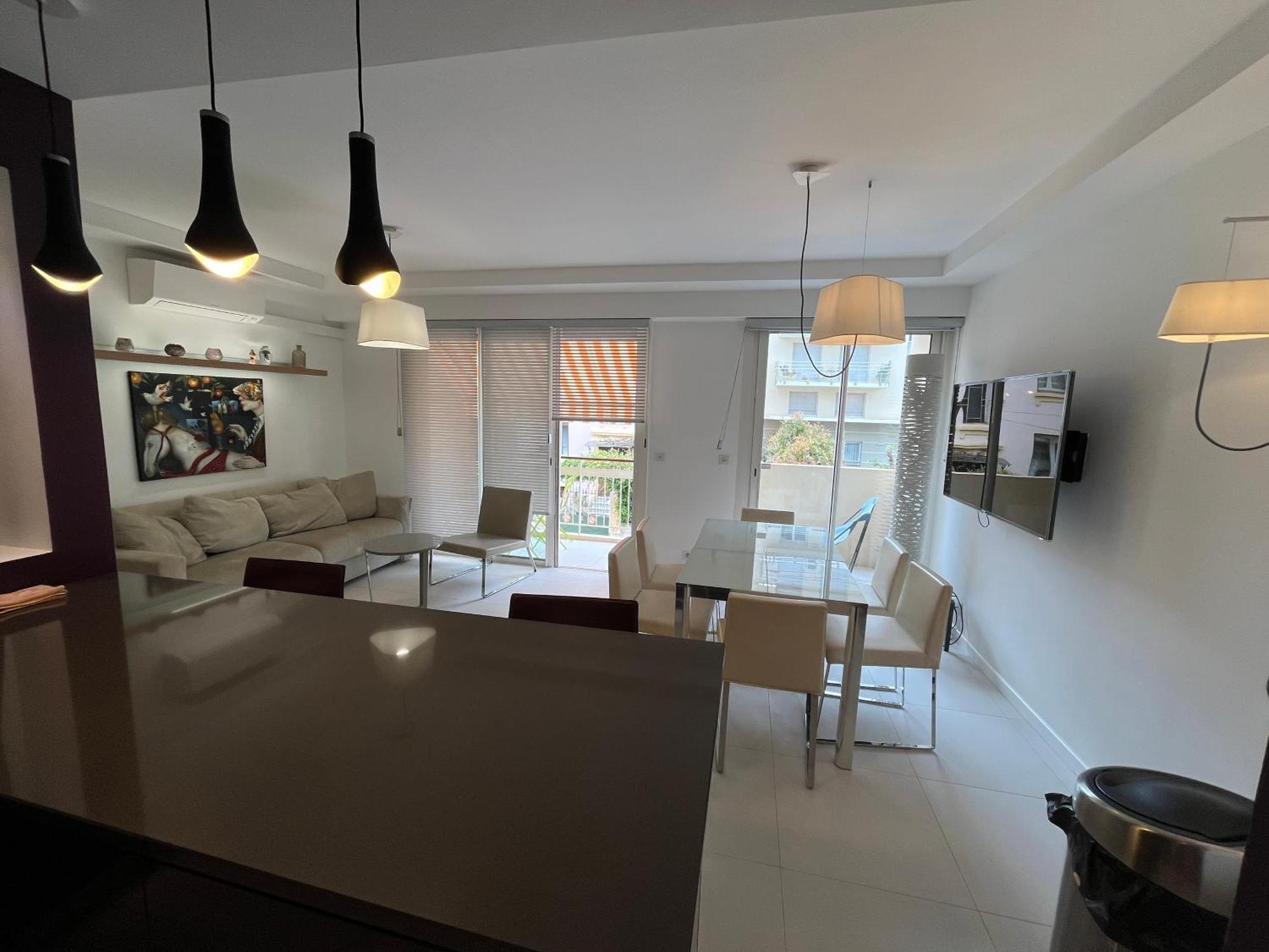 Appartement Calme Familial 3 Ch Avec Terrasses Juan-les-Pins Zewnętrze zdjęcie